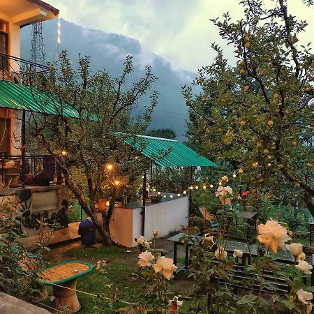 Madpackers Manali Hostel Екстериор снимка