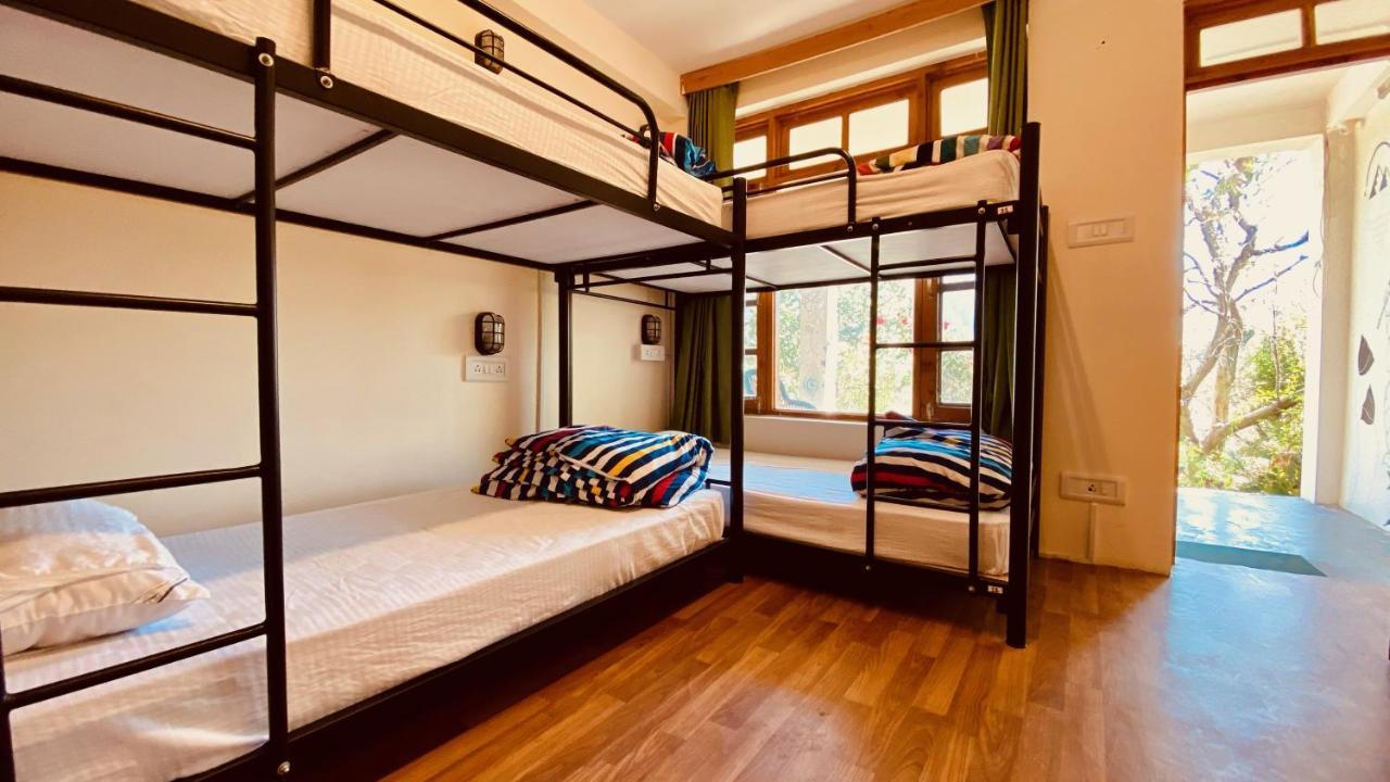 Madpackers Manali Hostel Екстериор снимка